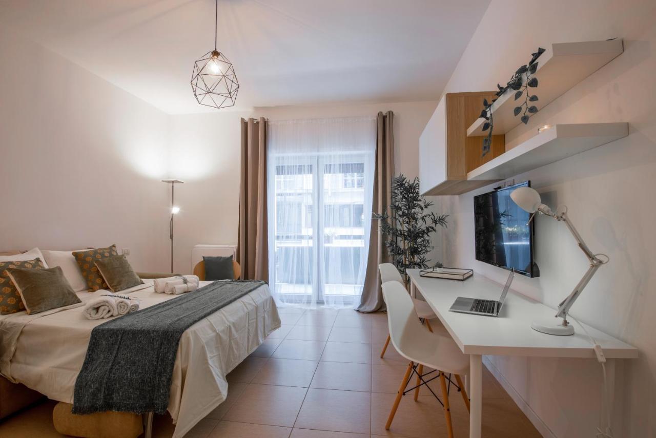Puglia5Stars Stazione Centrale Urban Green Барі Екстер'єр фото